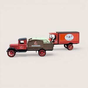 Vintage 1993 and 1998 ERTL Anheuser Busch Die Cast Metal Bank Set